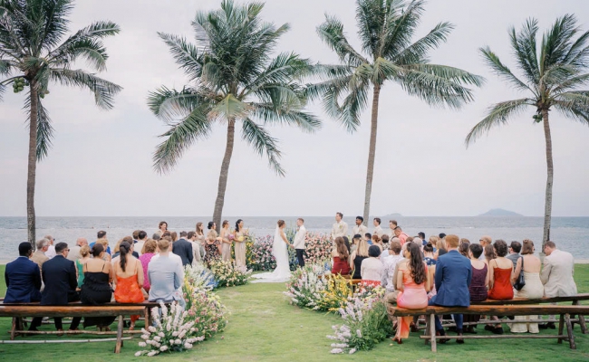 English Garden Wedding Inspiration in Vietnam