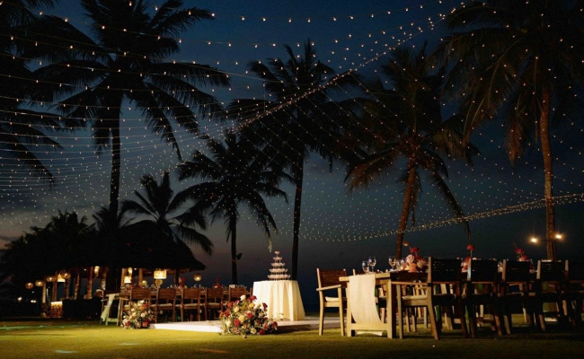 Intimate Wedding in Hoi An, Vietnam